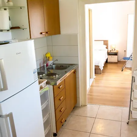 Ante Apartament Sukošan